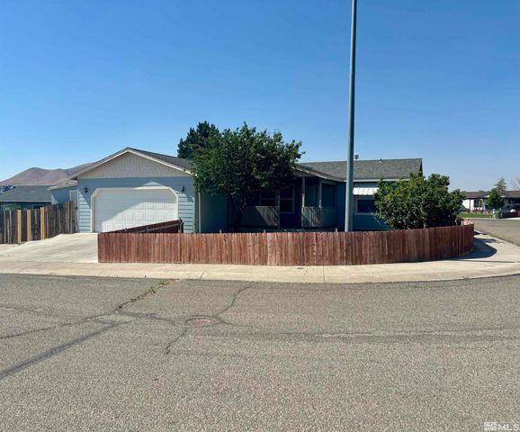 $319,900 | 3502 Crown Royal Drive | Winnemucca