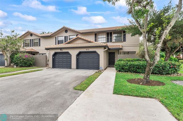 $499,900 | 9133 Vineyard Lake Drive, Unit 9133 | Jacaranda