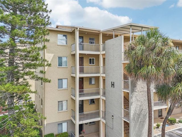 $175,000 | 3777 Lake Bayshore Drive, Unit H401 | South Bradenton