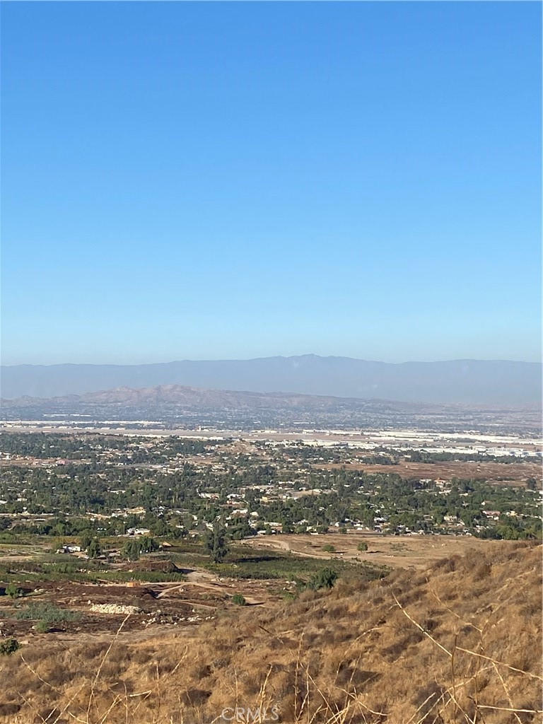 Views to Fontana and Riverside