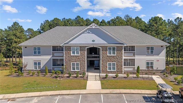 $259,900 | 260 Gallery Drive, Unit 303 | Anderson Creek Club