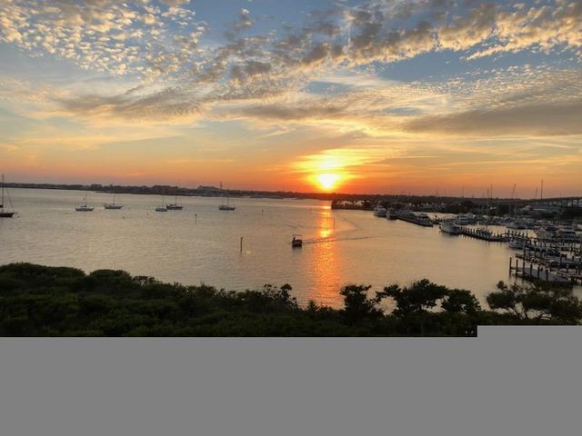 $498,800 | 32 Harbour Isle Drive West, Unit PH1 | Harbour Isle at Hutchinson Island