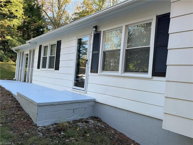 $1,800 | 133 Salem Drive | Mount Airy