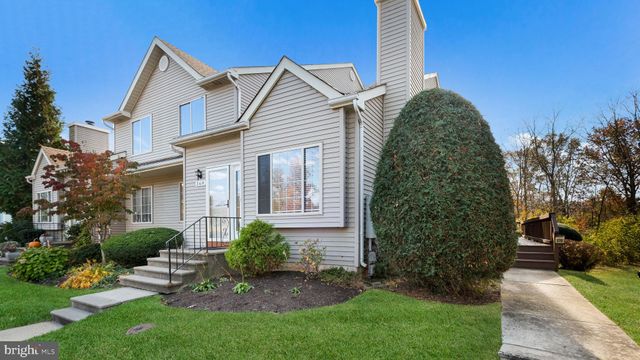 $325,000 | 368 Pondview Drive | Harleysville