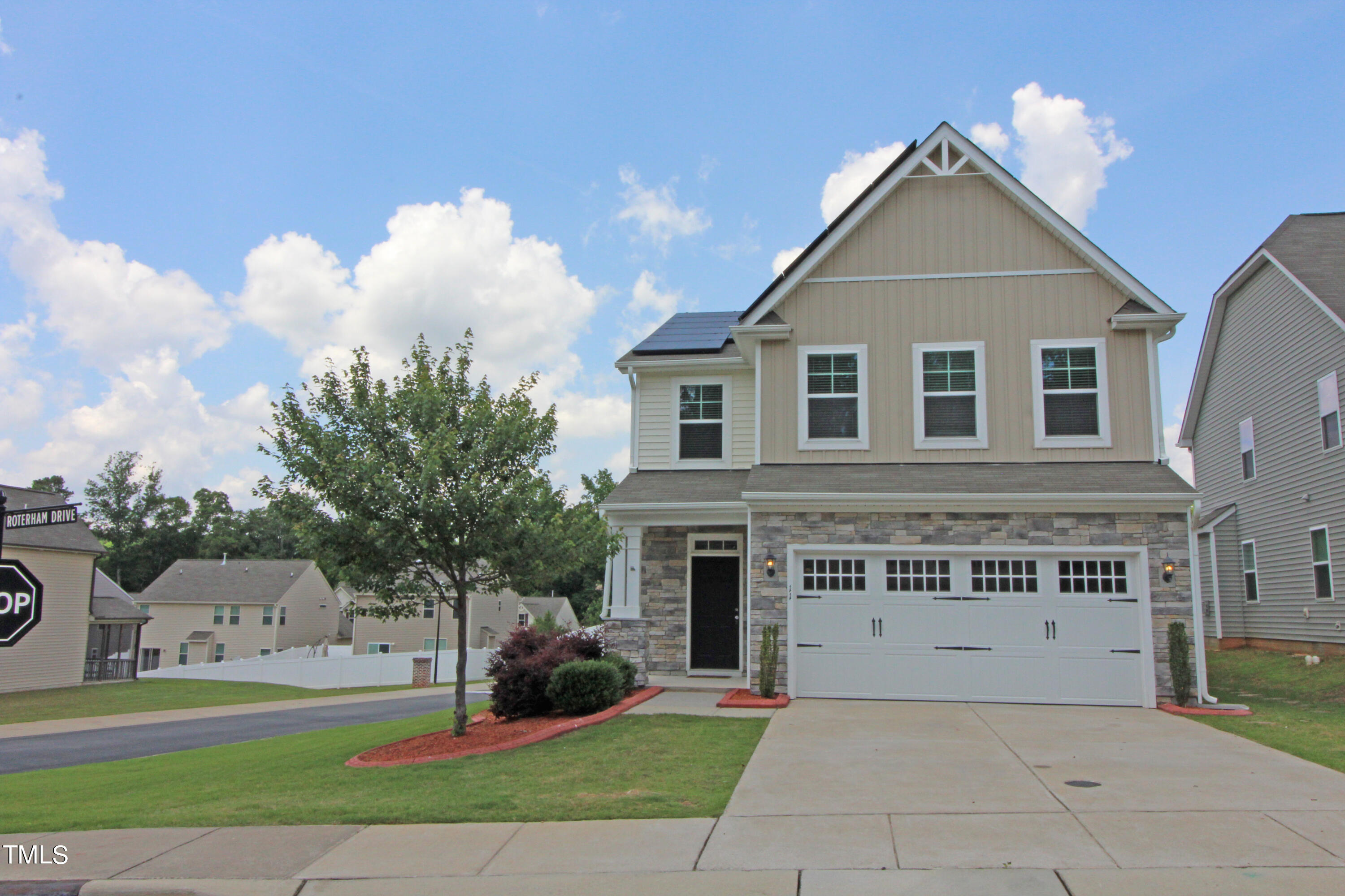 front view of house with a yard