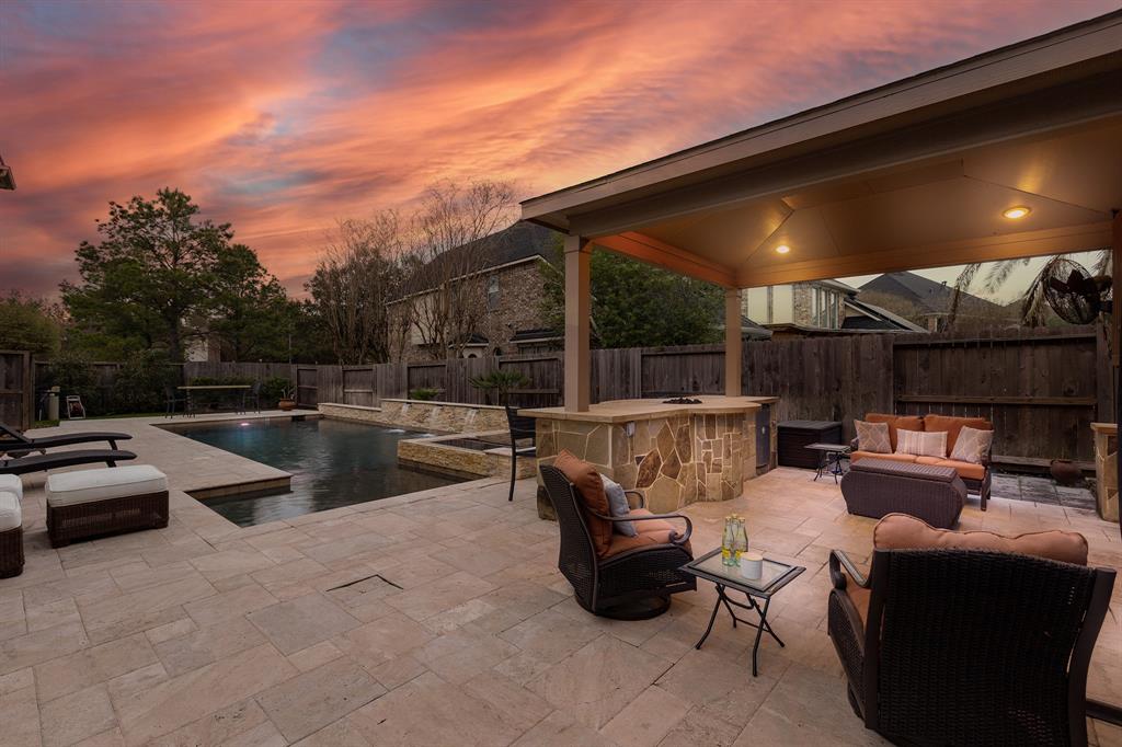 This home is the epitome of INDOOR and OUTDOOR living at it's best! A true entertainer's delight