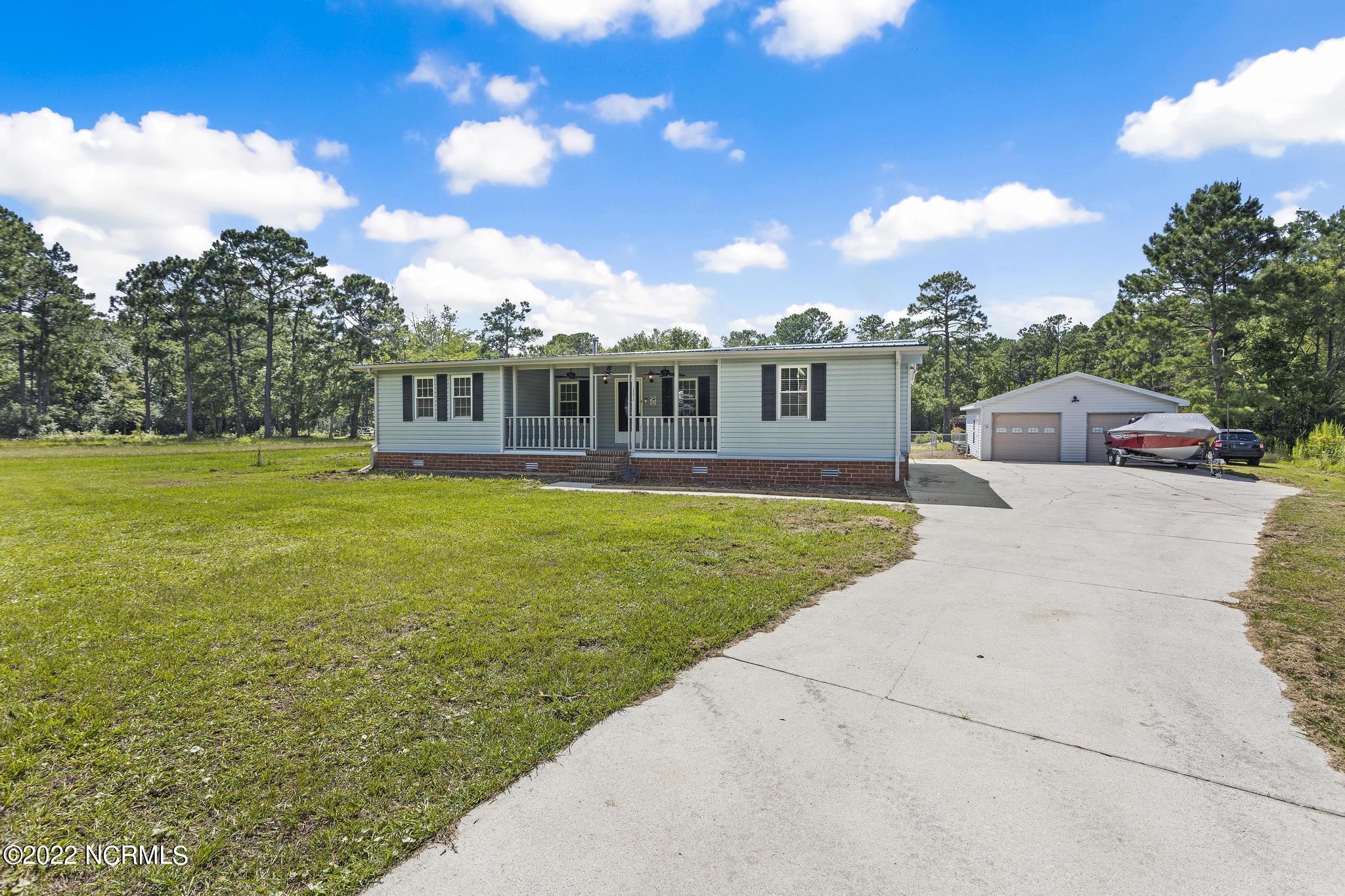 131 Doe Drive, Hubert, NC 28539 | Compass