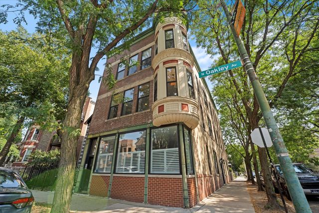 $2,300 | 2329 North Oakley Avenue, Unit 2W | Bucktown