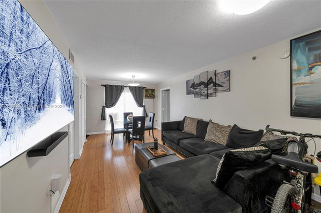 $280,000 | 2475 Northwest 16th St Road, Unit 406 | River Run South