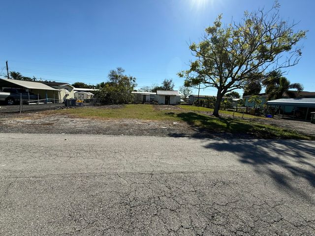 $75,000 | 1648 Northeast Ave I | Belle Glade