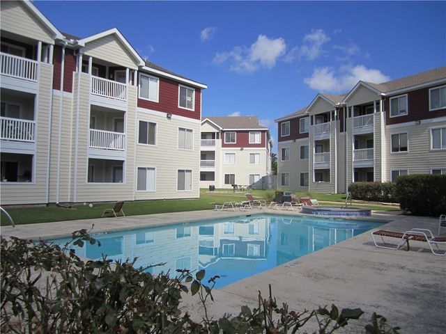 $410 | 517 Southwest Parkway, Unit 203 | University Place Condominiums