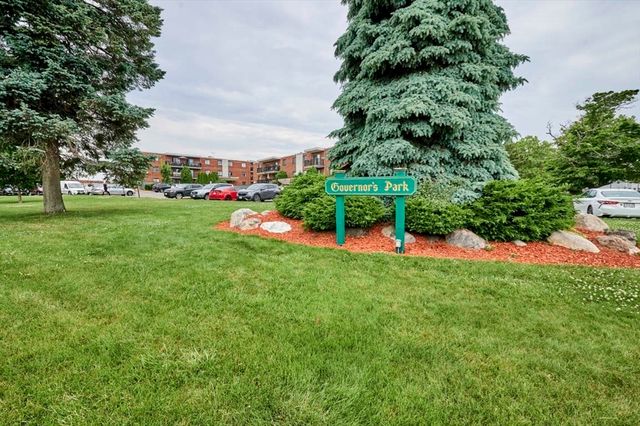 $2,200 | 900 Governors Drive, Unit 22 | Downtown Winthrop