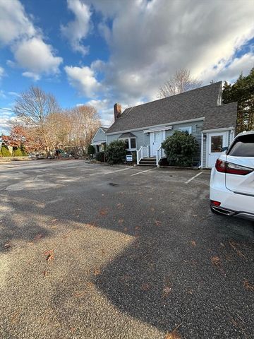 $3,250 | 1555 Ocean Street | Marshfield Center