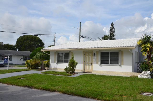 $2,300 | 4553 Northwest 16th Terrace | Tamarac