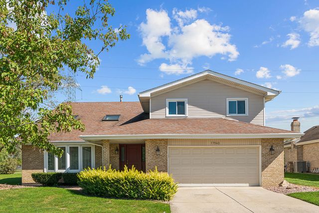 $455,000 | 17543 Cloverview Drive | Tinley Park