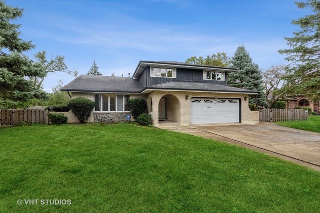 $550,000 | 1212 West Vine Street | Arlington Heights