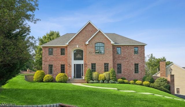 $1,699,000 | 4 Beacon Hill Road | Florham Park