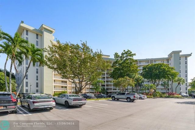 $215,000 | 2940 North Course Drive, Unit 805 | Palm Aire