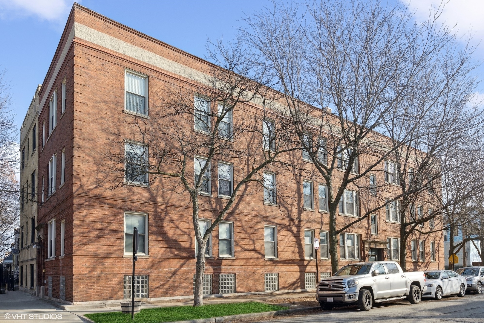 4055 North Wolcott Avenue, Unit 3S, Chicago, IL 60613 | Compass