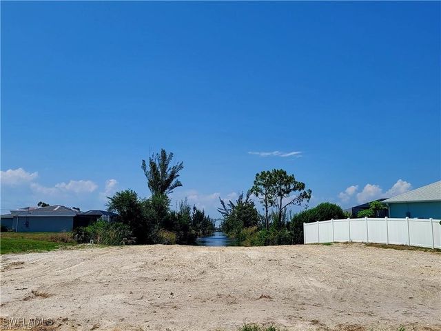 $59,900 | 2307 Northwest 18th Terrace | Cape Coral