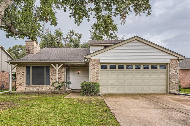 $259,500 | 18039 Forest Cedars Drive | Windsong