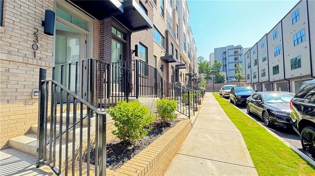 $2,995 | 230 New Street, Unit 2301 | Winnona Park Historic District