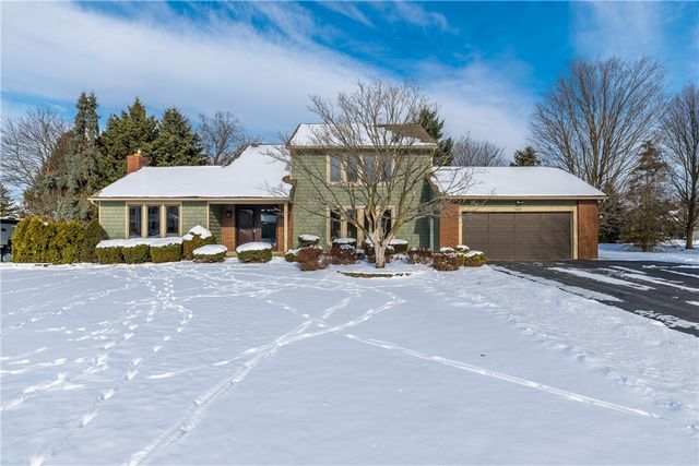 $325,000 | 152 Guygrace Lane | Penfield