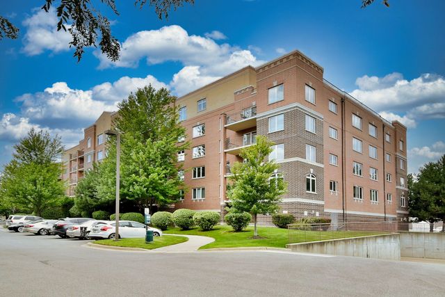 $339,900 | 5155 Madison Street, Unit 307 | Skokie