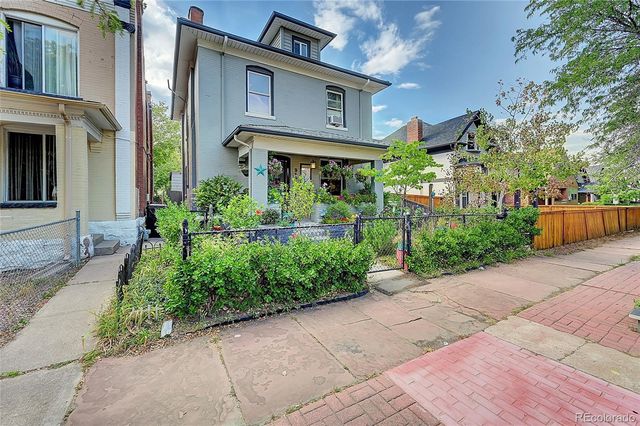 $699,000 | 917 Kalamath Street | Lincoln Park