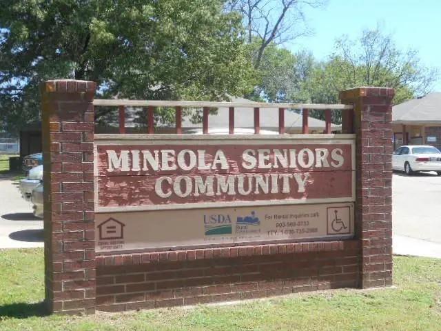 a sign broad on the side of a building