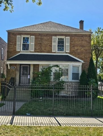 $240,000 | 2601 East 92nd Street | Calumet Heights