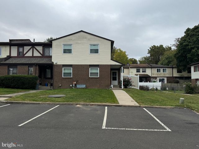 $3,350 | 78 Hollybrooke Drive | Levittown