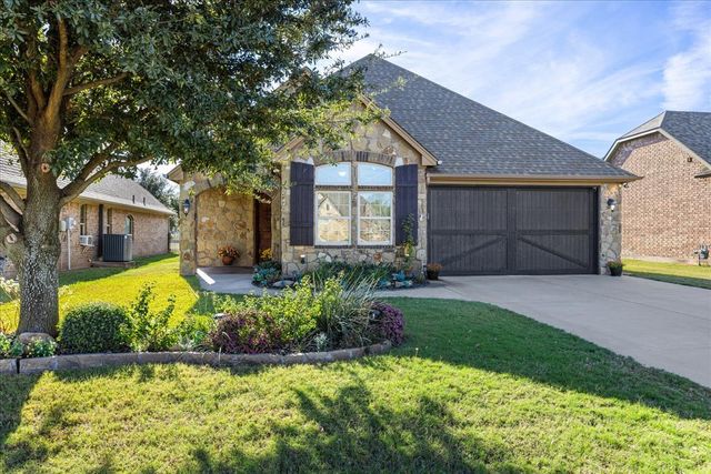 $430,000 | 3305 Ferry Boat Lane | Granbury