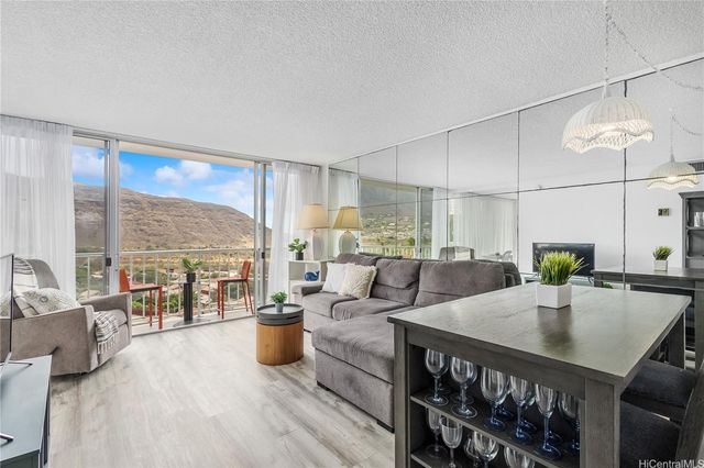 $289,000 | 84-680 Kili Drive, Unit 1008 | Makaha