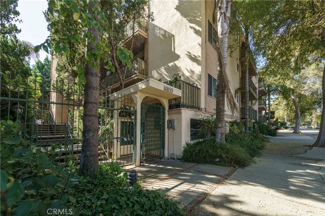 $425,000 | 14850 Hesby Street, Unit 202 | Sherman Oaks