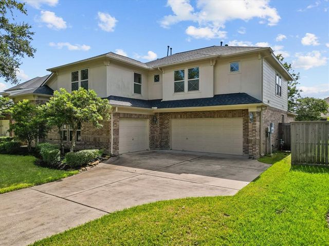 $429,900 | 2511 Ventura Drive | Victory Lakes