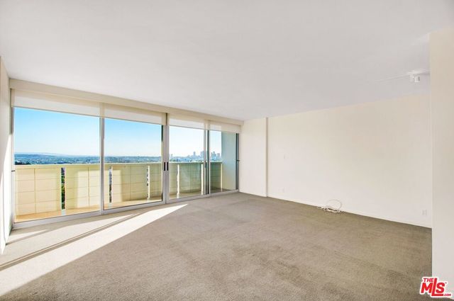 $4,950 | 8787 Shoreham Drive, Unit 606 | Sunset Strip