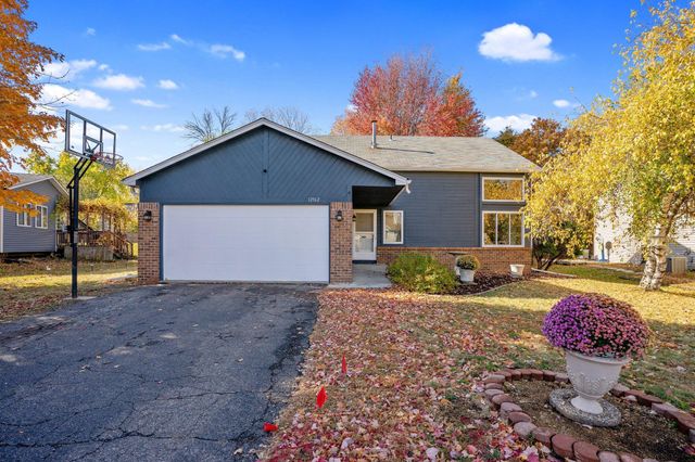 $390,000 | 12962 Black Hills Drive | Burnsville