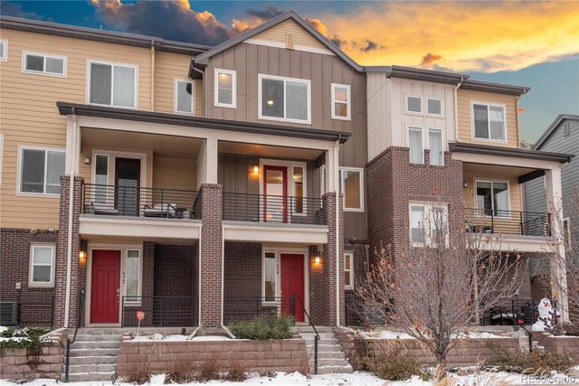 $569,900 | 630 East Hinsdale Avenue | Littleton Village Townhomes