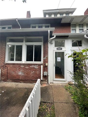 $2,100 | 5467 Bartlett Street | Squirrel Hill South