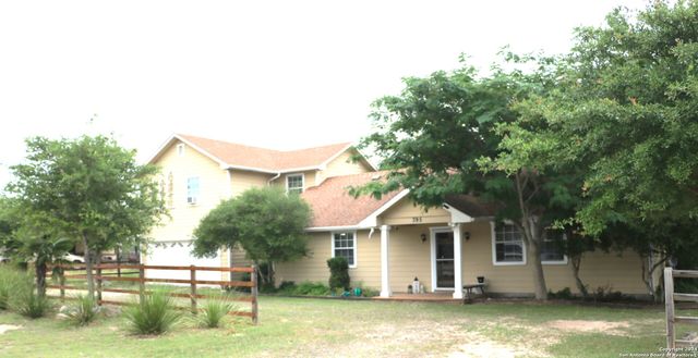 $280,000 | 395 Private Road 1508 | Holiday Villages