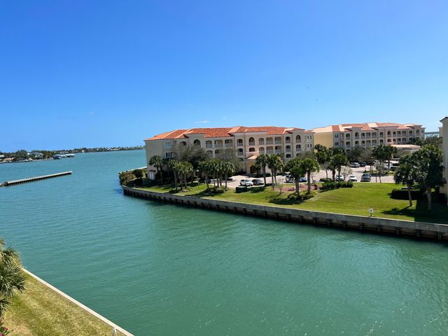 $3,200 | 6 Harbour Isle Drive East, Unit 2 | Harbour Isle at Hutchinson Island