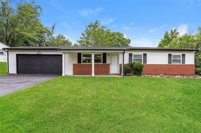 $2,085 | 243 Howard Drive | Ballwin