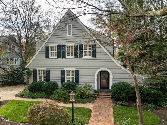 $2,395,000 | 205 North Boundary Street | Downtown Chapel Hill