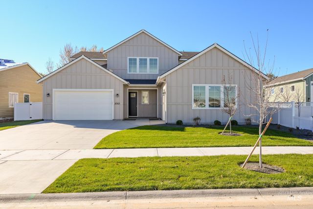 $749,995 | 8763 South Waterclover Way | Kuna