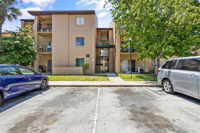 $1,600 | 5226 Via Hacienda Circle, Unit A216 | Alhambra Courts Condominiums