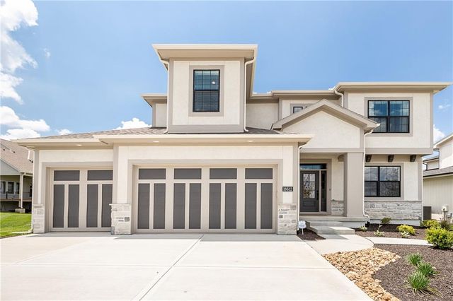 $679,900 | 18612 Howe Drive | Overland Park