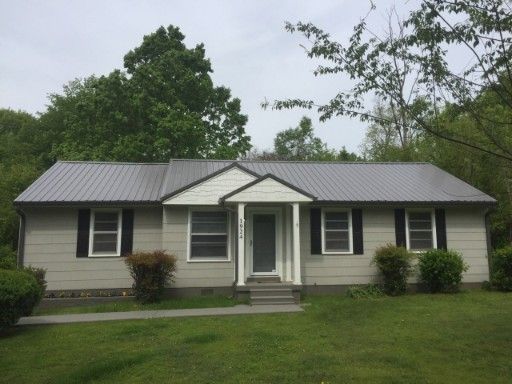 $299,000 | 1924 Woodmont Drive | Columbia