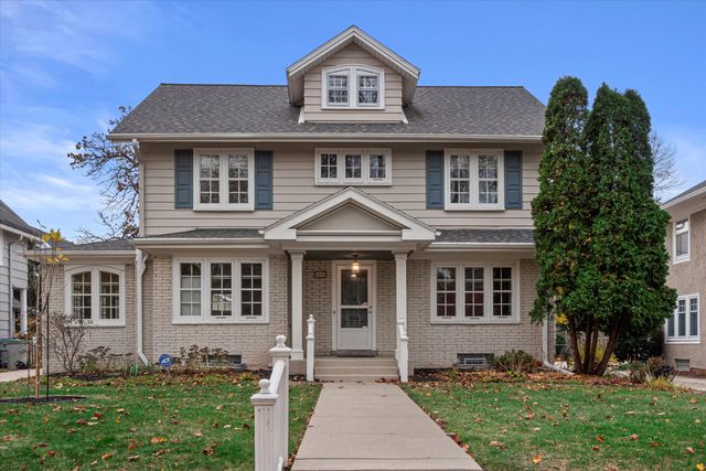 $534,900 | 3433 North Hackett Avenue | Milwaukee