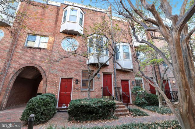 $525,000 | 2113 O Street Northwest, Unit 2113B | Dupont Circle